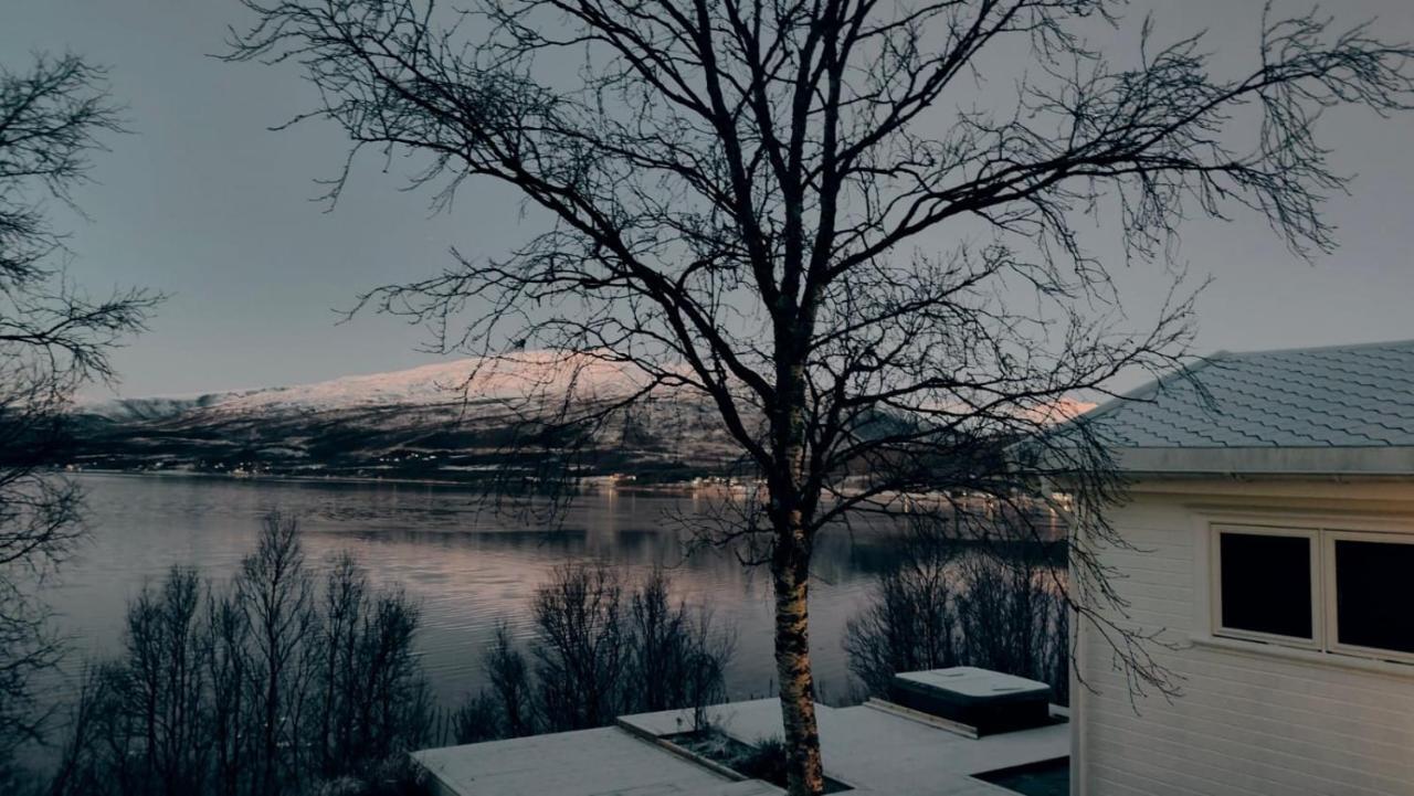 Hakoyveien 151, Tromso Hotel Buitenkant foto